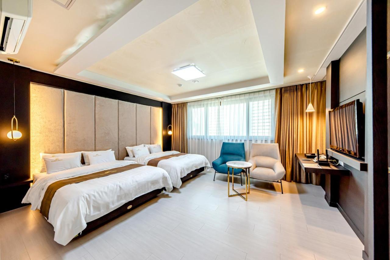 Hs Tourist Hotel Yeosu Eksteriør billede