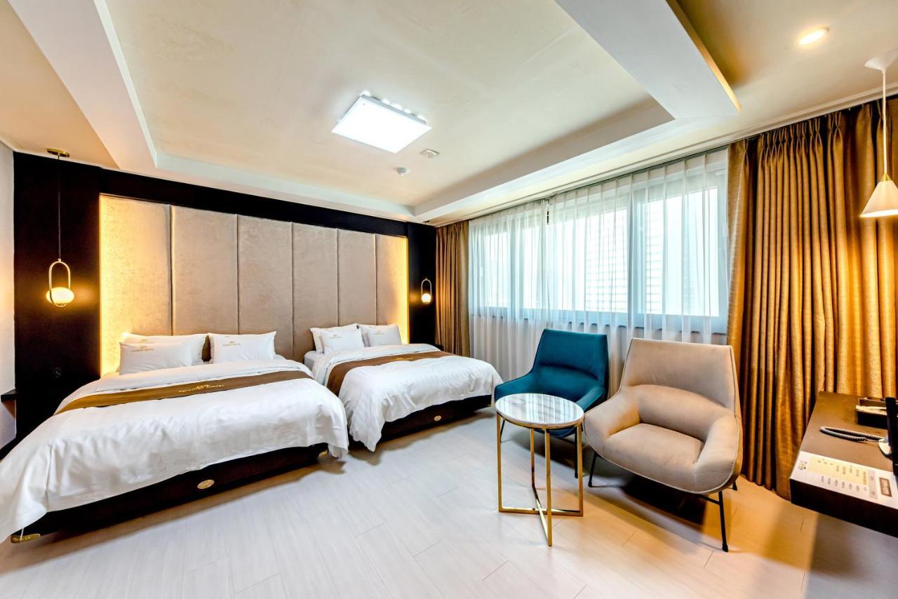 Hs Tourist Hotel Yeosu Eksteriør billede
