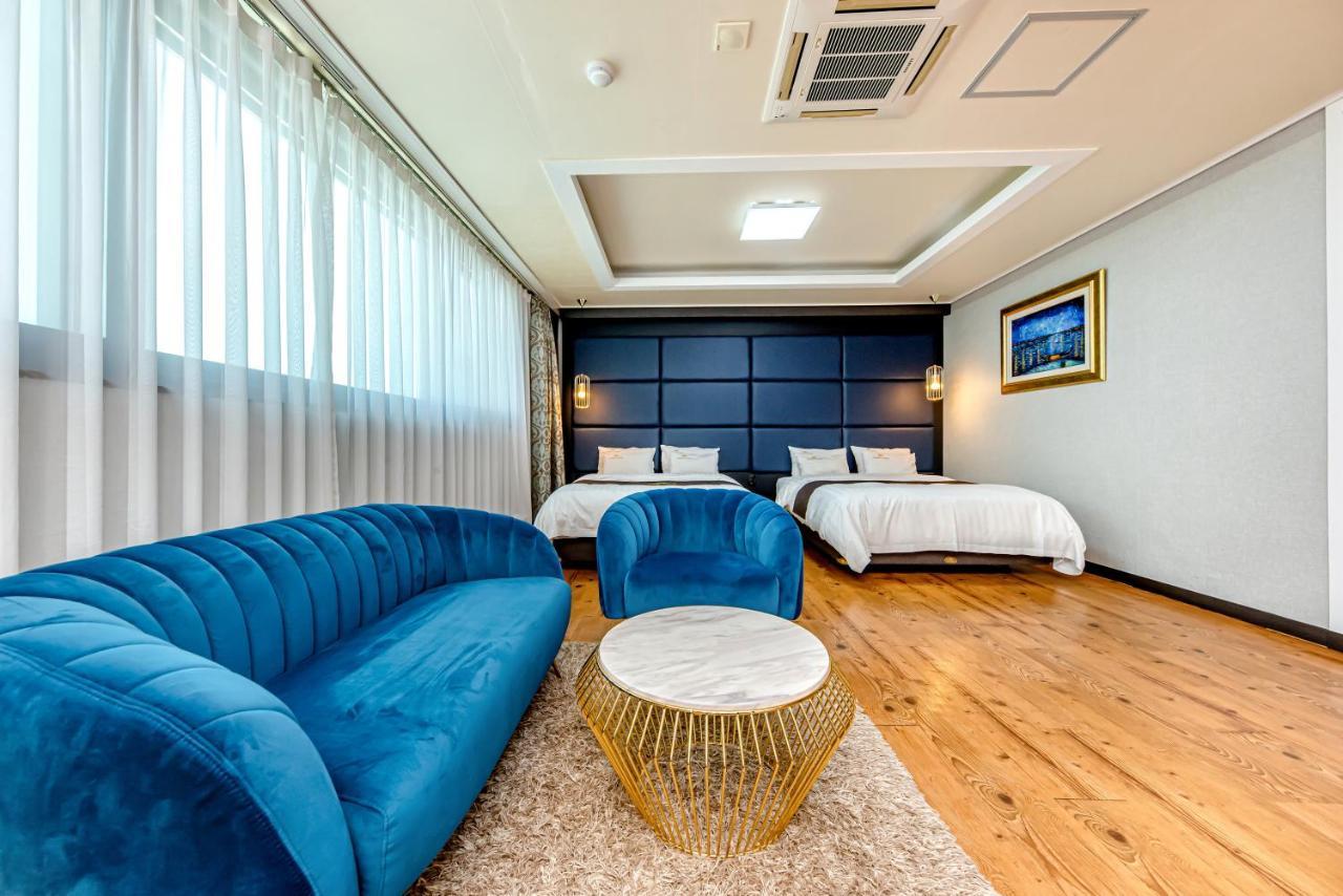 Hs Tourist Hotel Yeosu Eksteriør billede