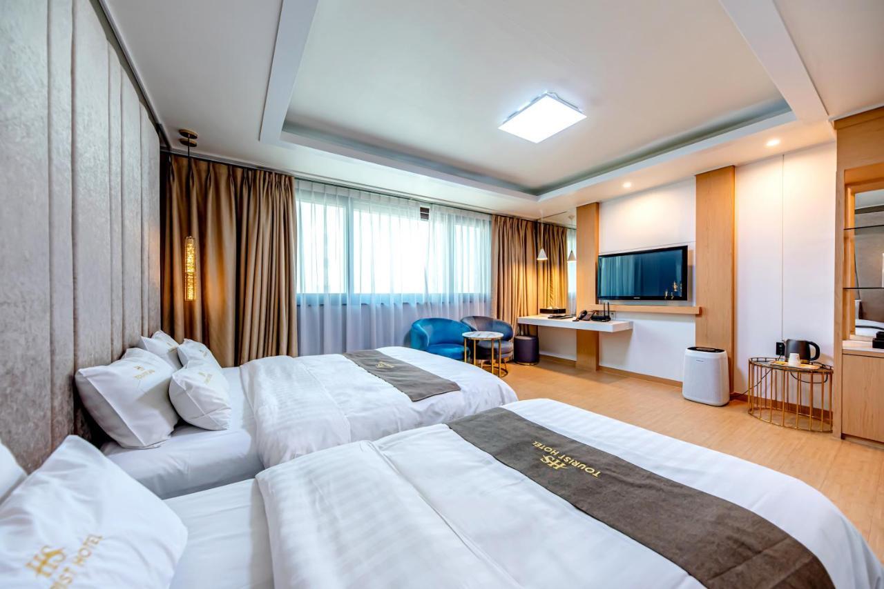 Hs Tourist Hotel Yeosu Eksteriør billede