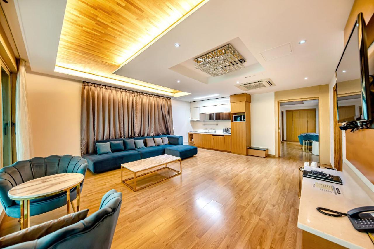 Hs Tourist Hotel Yeosu Eksteriør billede
