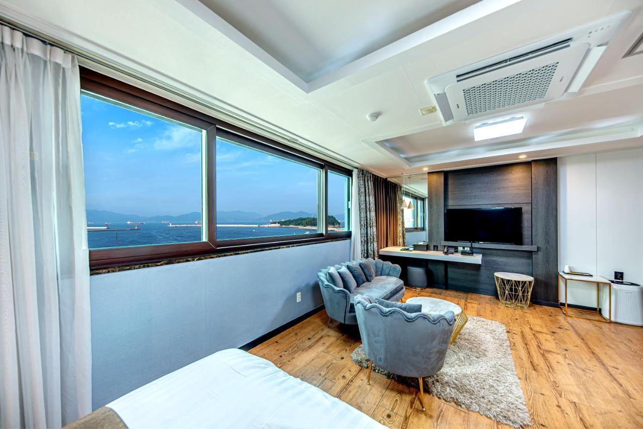 Hs Tourist Hotel Yeosu Eksteriør billede